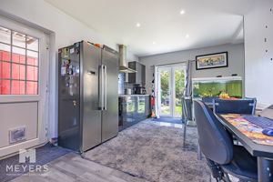 Kitchen/Diner- click for photo gallery